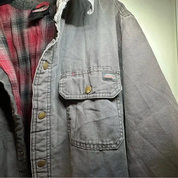 Dickies Charcoal Truckers Jacket with Plaid Red Flannel Lining Size XL - Picture 3 of 6